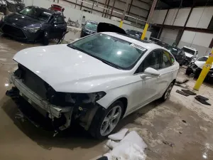 Ford Fusion SE 2.0L 4 2016