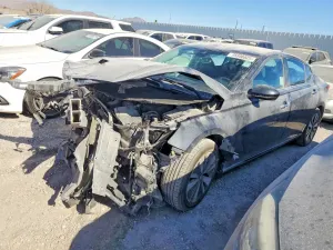 Nissan Altima SV 2.5L 4 2021
