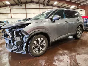 Nissan Rogue SV 2.5L 4 2021