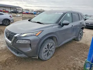 Nissan Rogue SV 2.5L 4 2021