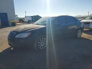 Chrysler 200 TOURING 2.4L 4 2013