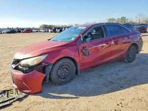 Toyota Camry LE 2.5L 4 2015