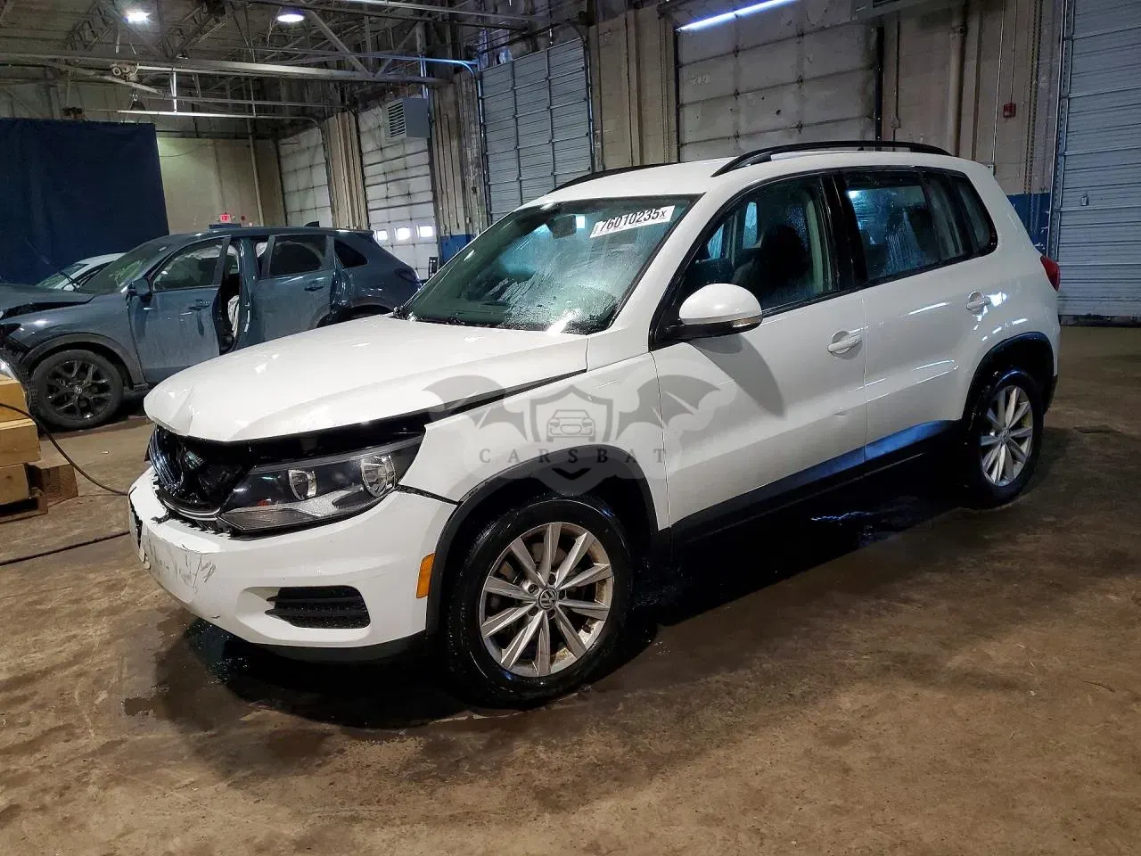 Volkswagen Tiguan S 2.0L 4 2017