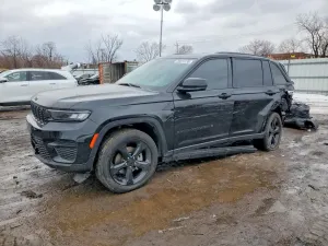 Jeep Grand Cherokee LAREDO 3.6L 6 2024