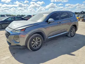 Hyundai Santa Fe SE 2.4L 4 2019
