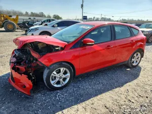 Ford Focus SE 2.0L 4 2013