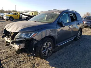 Nissan Pathfinder S 3.5L 6 2019