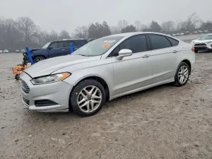 Ford Fusion SE 2.5L 4 2014