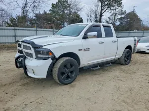 RAM 1500 ST 5.7L 8 2014