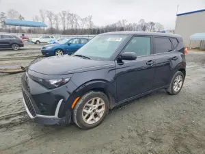 Kia Soul LX 2.0L 4 2023