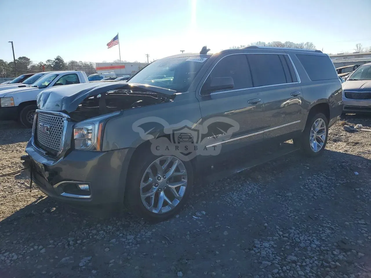GMC Yukon DENALI 6.2L 8 2017