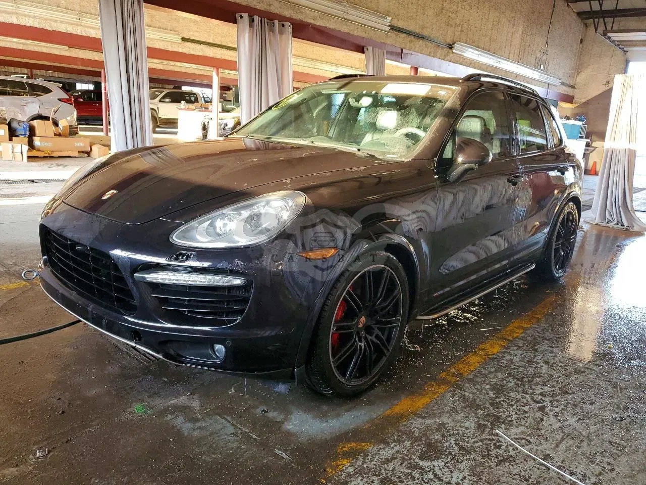 Porsche Cayenne TURBO 4.8L 8 2014