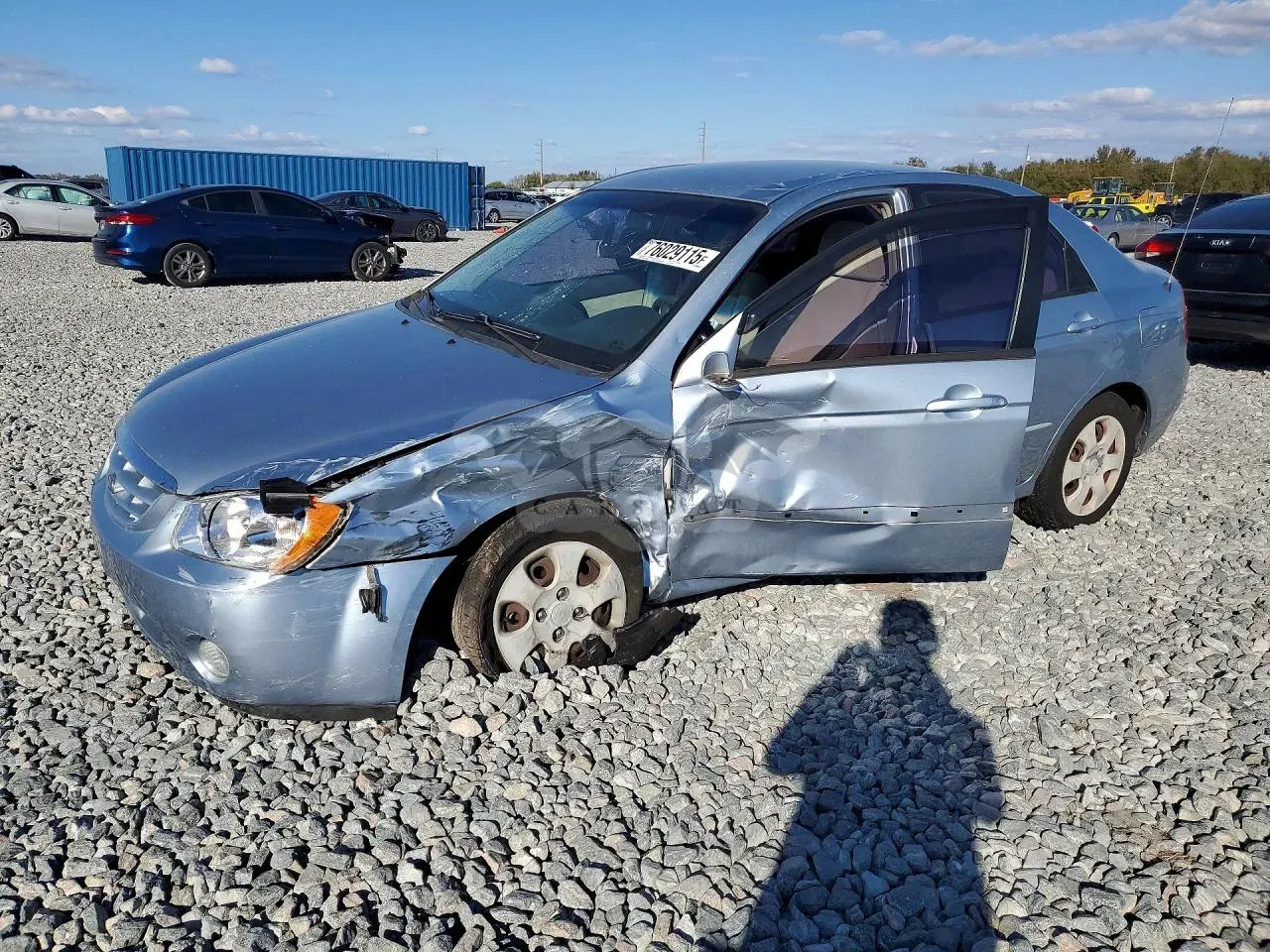 Kia Spectra LX 2.0L 4 2005
