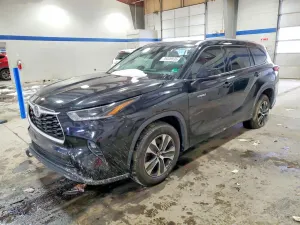 Toyota Highlander HYBRID XLE 2.5L 4 2021