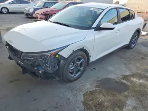 Kia K4 LX 2.0L 4 2025