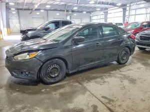 Ford Focus S 2.0L 4 2015