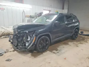 Jeep Cherokee LATITUDE 2.4L 4 2015