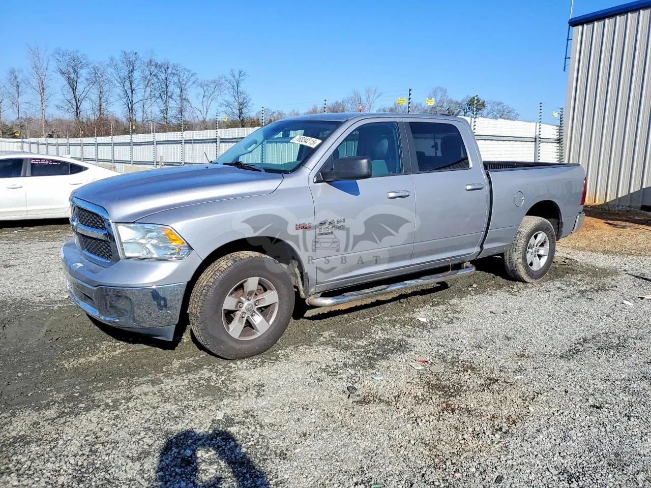 RAM 1500 SLT 5.7L 8 2019