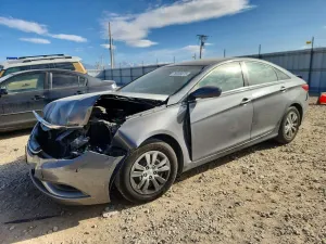 Hyundai Sonata GLS 2.4L 4 2012