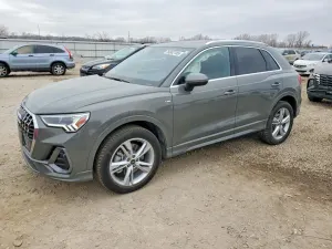 Audi Q3 2.0L 4 2024