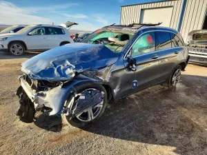 Mercedes-Benz GLC 2.0L 4 2016