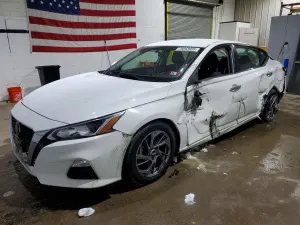 Nissan Altima S 2.5L 4 2020