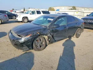 Hyundai Elantra 2.0L 4 2023