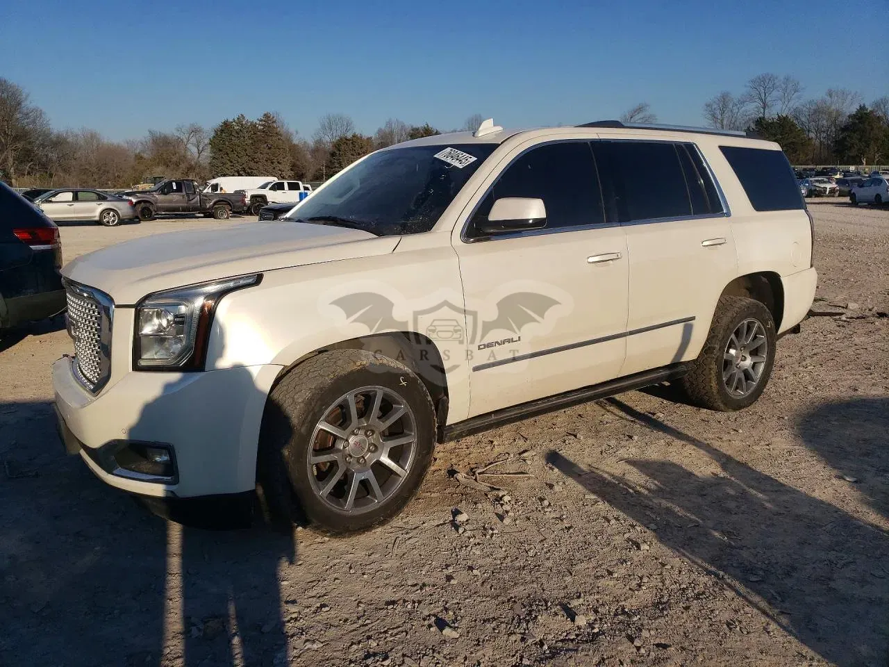 GMC Yukon DENALI 6.2L 8 2015