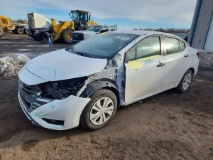 Nissan Versa S 1.6L 4 2025