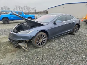 Tesla Model S 2021