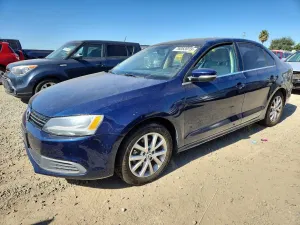 Volkswagen Jetta SE 1.8L 4 2014