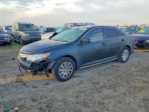 Toyota Camry L 2.5L 4 2014