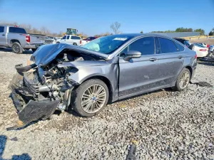 Ford Fusion SE 2.0L 4 2014