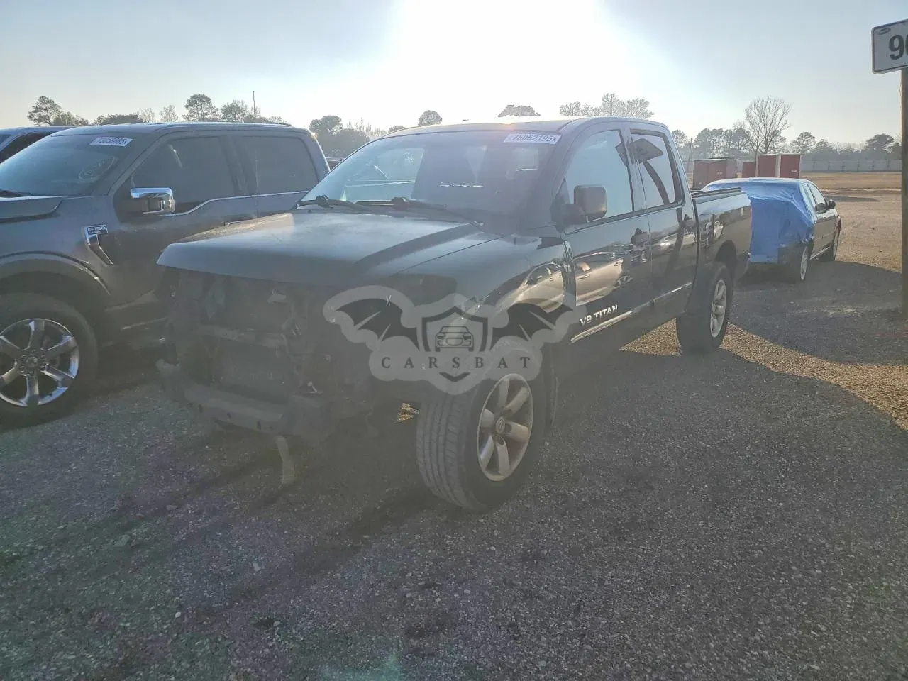 Nissan Titan S 5.6L 8 2011