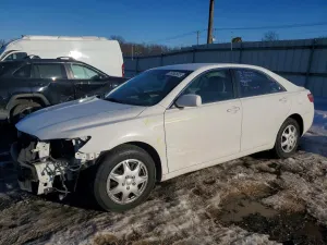 Toyota Camry BASE 2.4L 4 2009