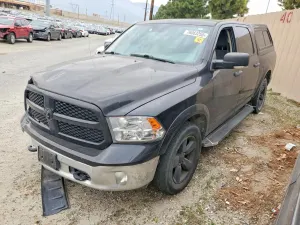 RAM 1500 SLT 5.7L 8 2015