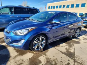 Hyundai Elantra SE 1.8L 4 2016