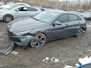 Hyundai Elantra SEL 2.0L 4 2023