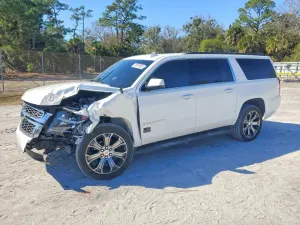 Chevrolet Suburban 5.3L 8 2017