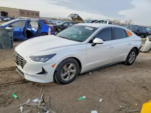 Hyundai Sonata SE 2.5L 4 2021