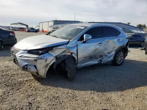 Lexus NX 300 BASE 2.0L 4 2019