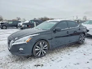 Nissan Altima SR 2.5L 4 2022