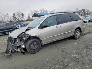Toyota Sienna CE 3.3L 6 2006