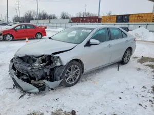 Toyota Camry LE 2.5L 4 2015