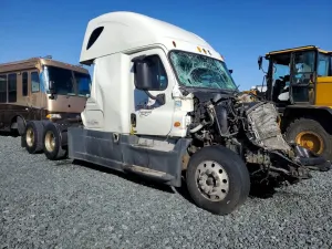 Freightliner Cascadia 14.8L 6 2015