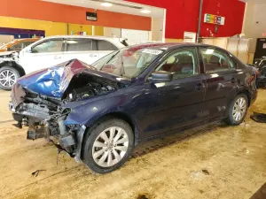 Volkswagen Jetta BASE 2.0L 4 2013