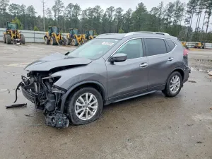 Nissan Rogue S 2.5L 4 2020