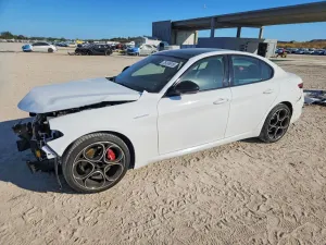 Alfa Romeo Giulia TI 2.0L 4 2023