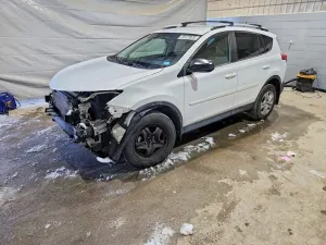 Toyota Rav4 LE 2.5L 4 2015
