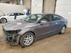 Ford Fusion SE 2.5L 4 2013